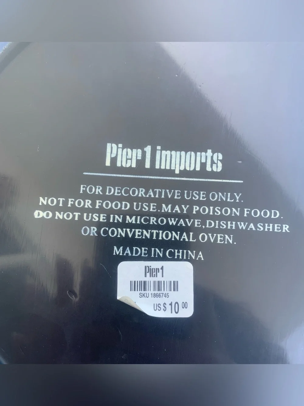 Lot of 4 vintage Pier 1 Imports decorative plates